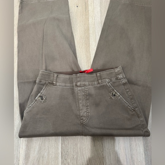 Spanx Stretch Twill Cropped Pant - Picture 2 of 10